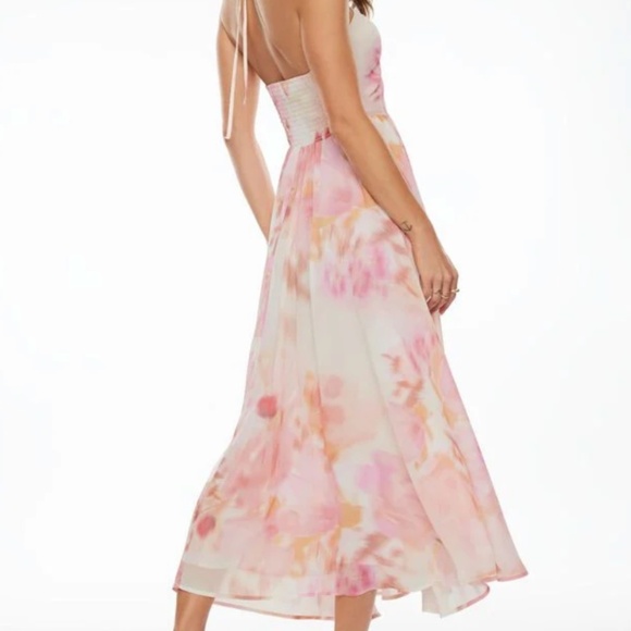 Cut Out Halter Maxi Dress - Picture 3 of 4